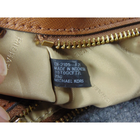 Michael Kors Jet Set Travel Charlotte Tote Acorn Brown Saffiano Leather Purse - Picture 10 of 16